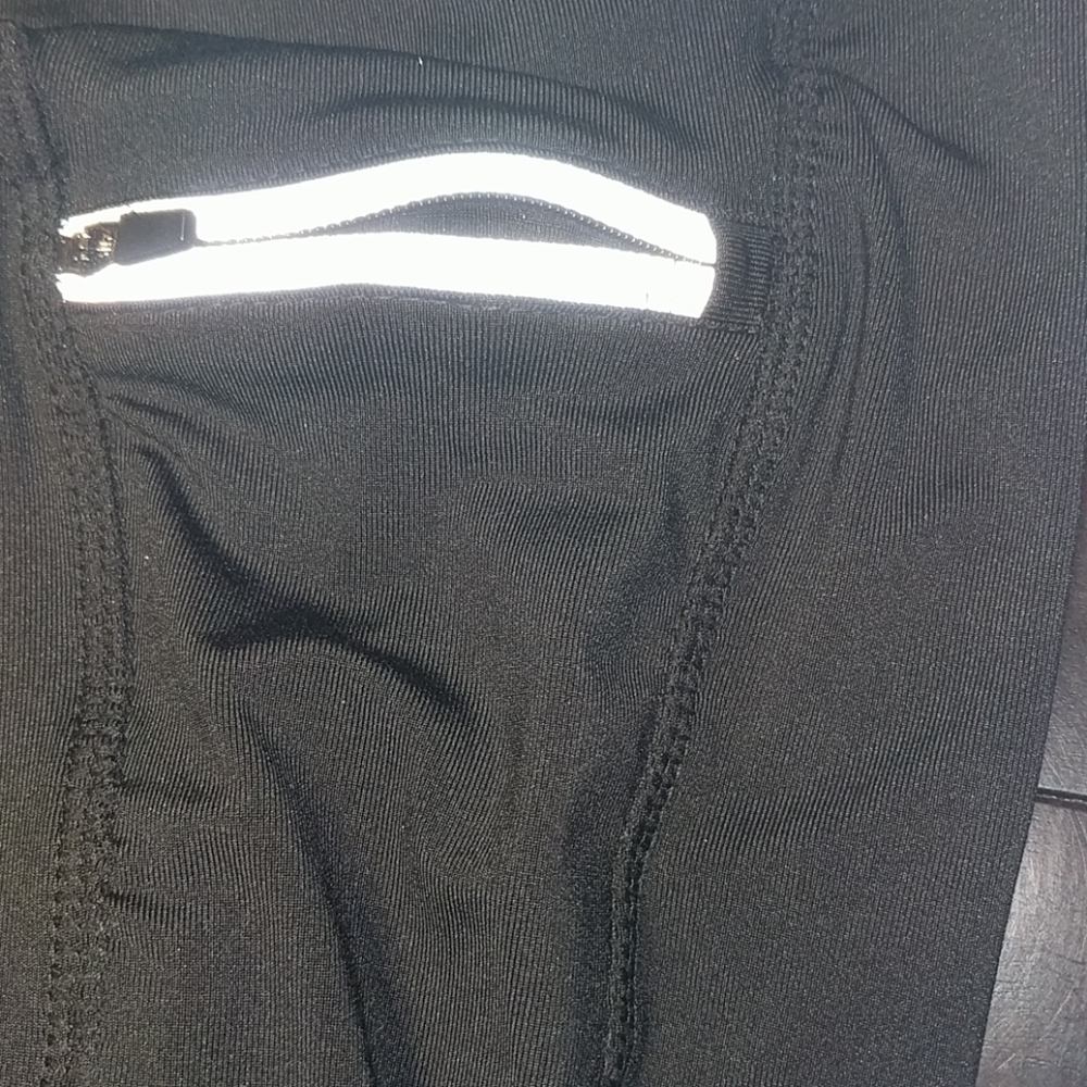 NWT Ardene yoga capris - Picture 6 of 7